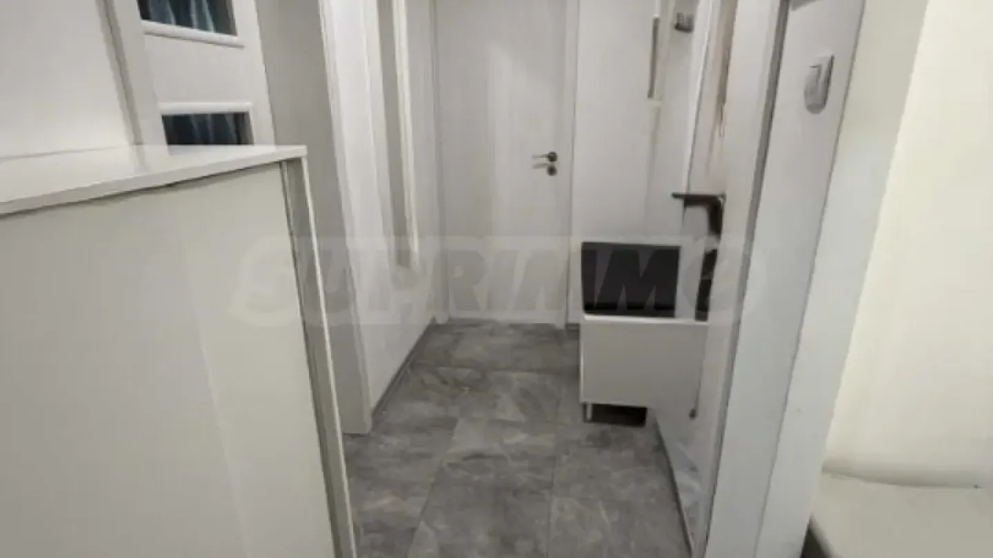 Stylish Sofia Apartment - Metro Steps Away! - Image 4