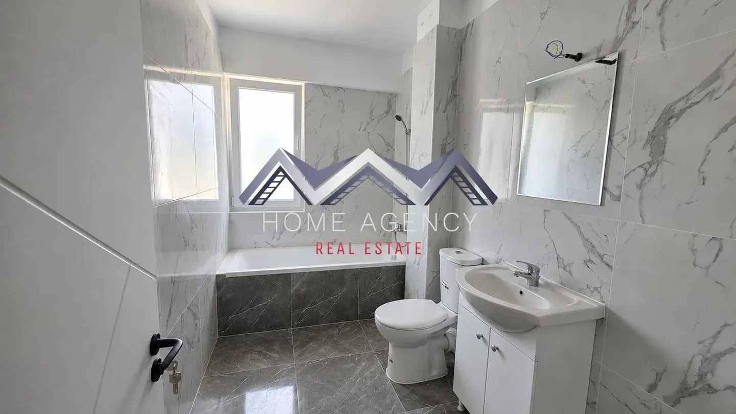 Spacious 2-Bedroom Apartment in Otopeni - Modern &amp; Convenient - Image 2