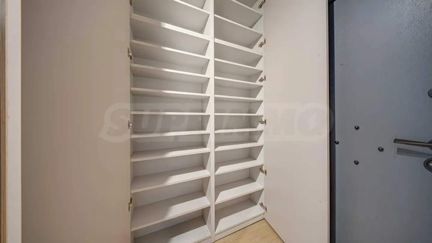Fully furnished three-bedroom apartment in 'Malinova Dolina'. - Image 2