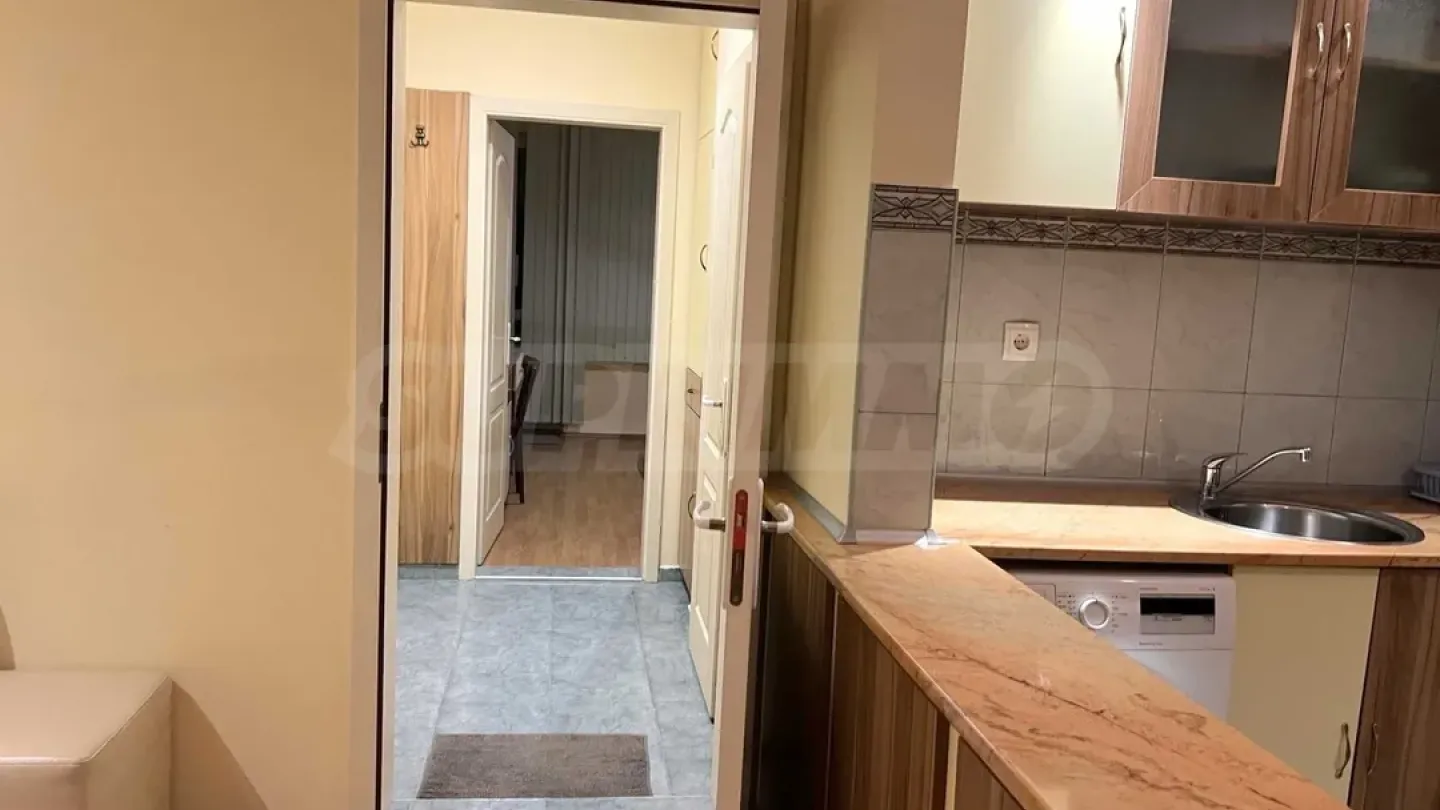 Spacious, Fully Furnished Apartment in Varna's Chatalda District - Image 1
