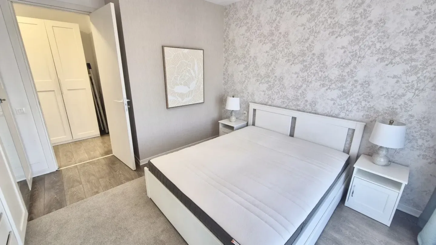 Stylish 2-Bedroom Apartment in Cloud 9, Bucharest - Rent Now - Image 4