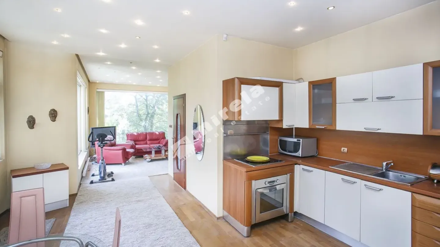 Spacious Fully Furnished House in Varna City Center. - Image 1