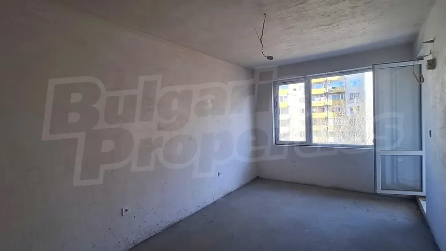 Modern 1-Bedroom Apartment in Plovdiv's South District - New Construction - Image 2