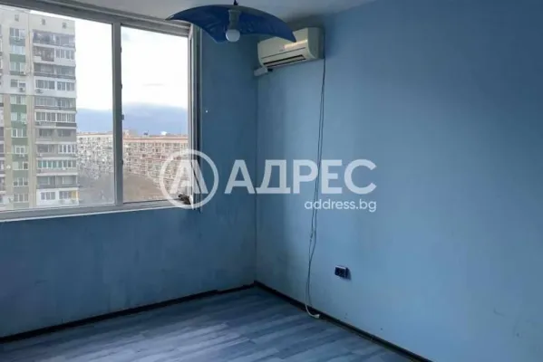 Apartment for sale in Burgas - Image 1