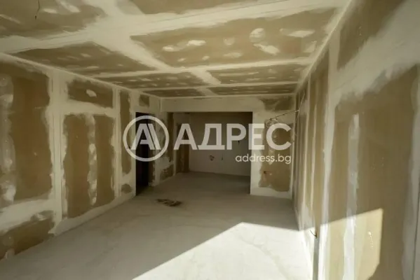 Apartment for sale in Burgas - Image 1