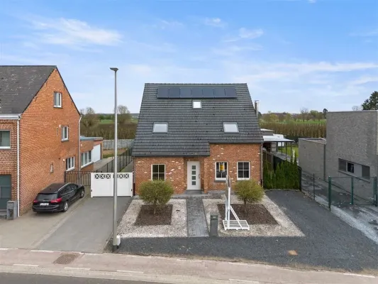 Spacious Family Home with Stunning Views in Halen, Belgium - Image 1