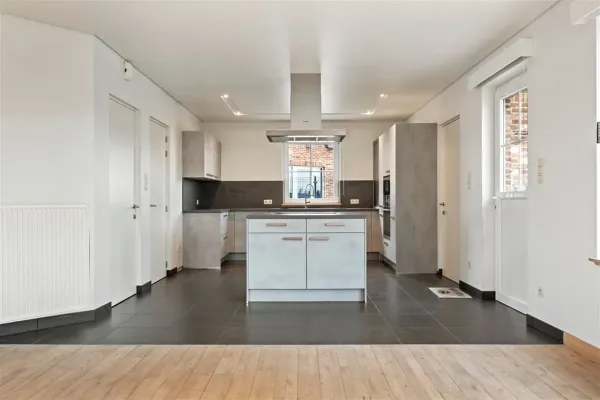 Spacious Family Home with Stunning Views in Halen, Belgium - Image 2