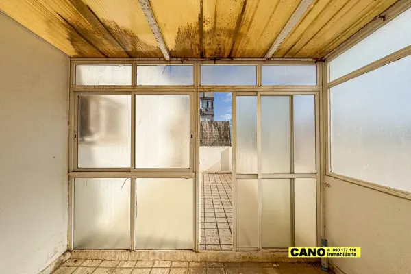 First-Line Beach Apartment in Almería with Two Bedrooms & Terraces - Image 2