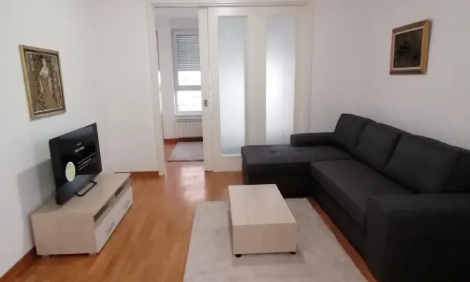 Spacious, Newly Furnished Apartment in Novi Beograd - Ready to Move In - Image 4