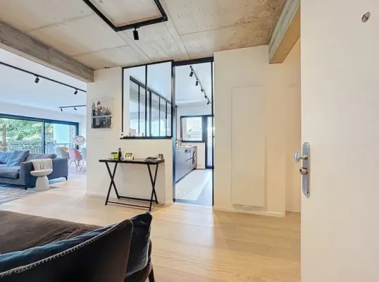 Spacious Duplex Apartment with 3 Terraces and Garage in Hamoir - Image 5