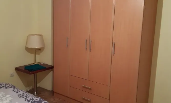 Zemun House Rental: 3 Bed, 2 Bath, Yard & Parking - Image 3