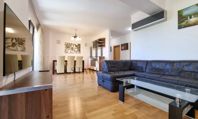 Stylish 2-Bedroom Apartment with Parking Near Kiseleff & Victoriei - Image 2