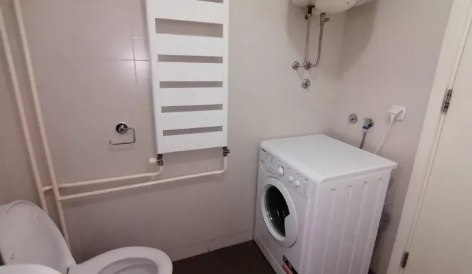 Spacious, Newly Furnished Apartment in Novi Beograd - Ready to Move In - Image 3