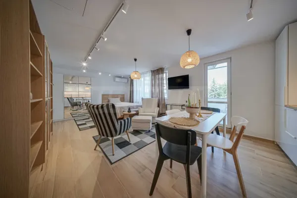 Spacious, Furnished Apartment with Terrace in Sofia's Izgrev Area - Image 1