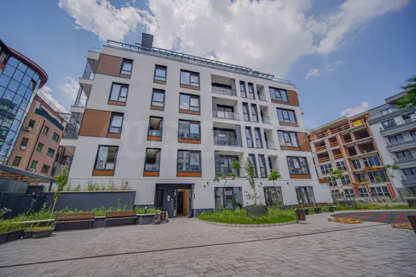 Spacious 2-Bedroom Apartment - Act 16, Sofia - Image 1