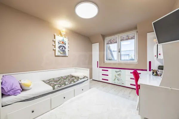 Spacious Mezonet with Panoramic Sofia & Mountain Views - Image 5