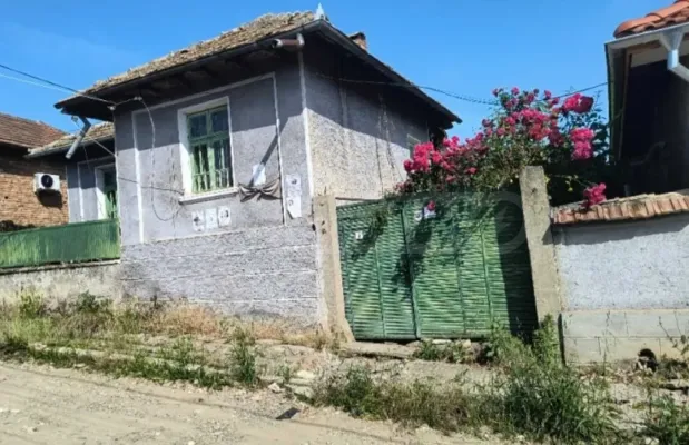 House for sale in Gorna Oryahovitsa - Image 1