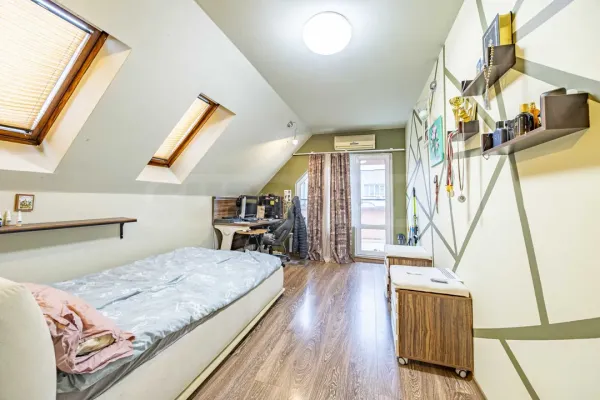 Spacious Mezonet with Panoramic Sofia & Mountain Views - Image 4