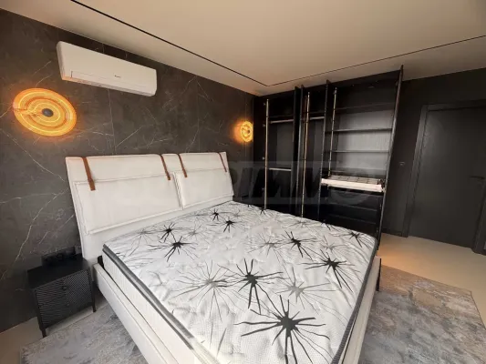 Varna Seafront Luxury Apartment - Image 2