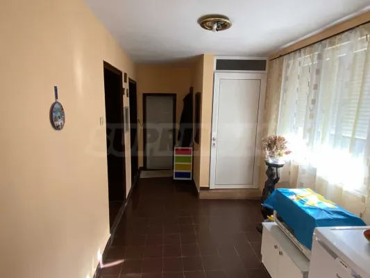 Vineyard House with Winery: 3 Bed, 1 Bath, 107700 EUR - Image 3