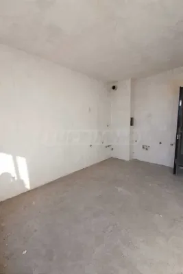 Spacious 2-Bedroom Apartment in Burgas with Terrace - Image 4