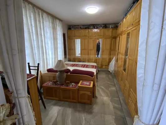 Spacious Danube View Apartment - Asian Style - Image 3