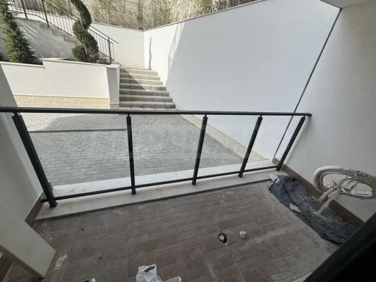 Spacious 3-Bedroom Apartment in Varna Complex - Image 2