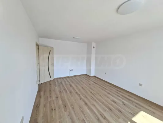 Spacious Apartment in Mladost 1, Varna - New Renovation - Image 3