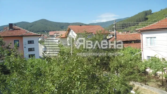 House for sale in Slokoshtitsa - Image 3