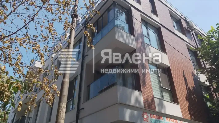 Apartment for sale in Burgas - Image 2