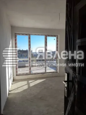 Apartment for sale in Burgas - Image 1