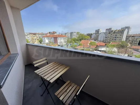 Modern apartment in Varna's Kolchozen Bazaar. - Image 4