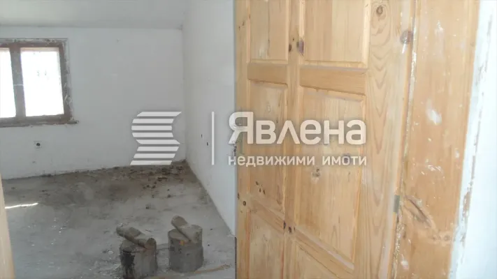 House for sale in Slokoshtitsa - Image 5