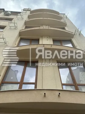Prime Varna Hotel Investment Opportunity Near the Seafront - Image 1