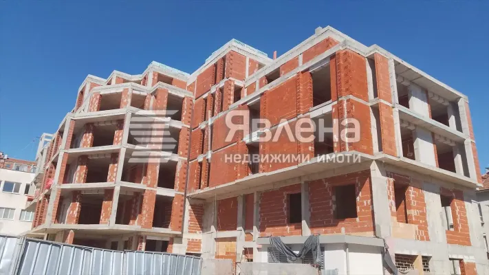 Apartment for sale in Burgas - Image 1