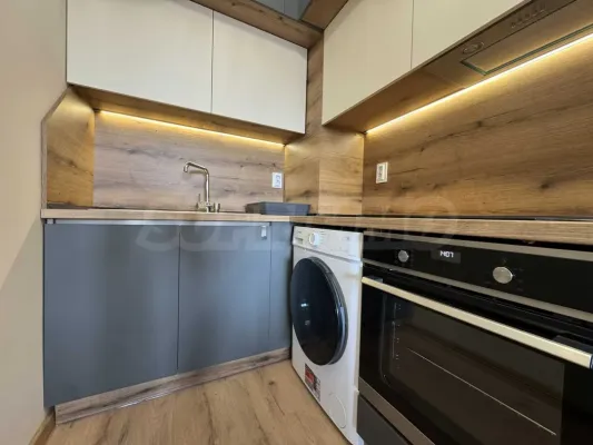 Modern apartment in Varna's Kolchozen Bazaar. - Image 5