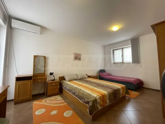 Spacious Fully Furnished 1-Bedroom Apartment in Varna's "Briz" - Image 4