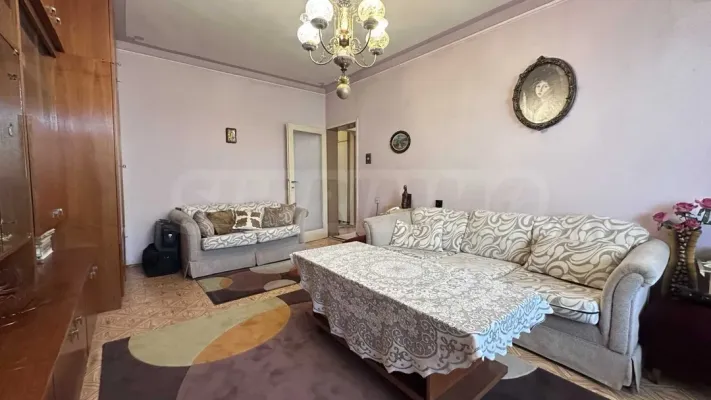 Fully furnished apartment in Gagarin district. - Image 1