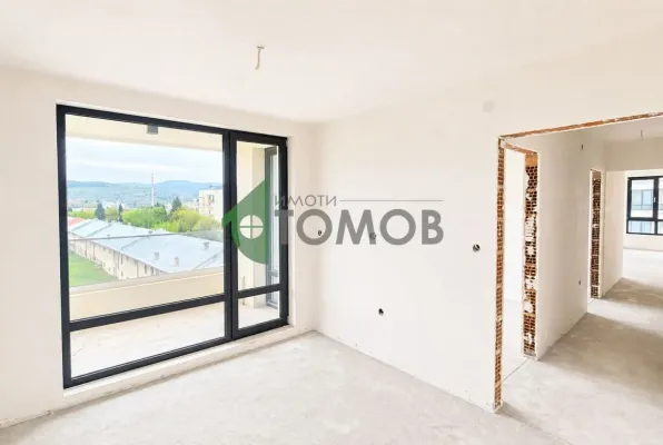 Spacious 3-Bedroom Apartment in New "Ayazmoto" Complex, Stara Zagora - Image 1