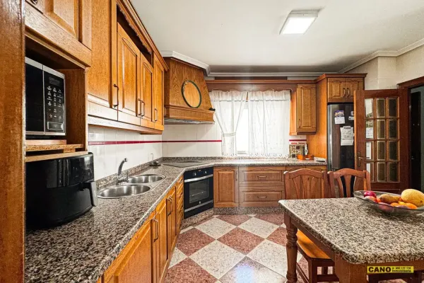 House for sale in Huércal de Almería - Image 3