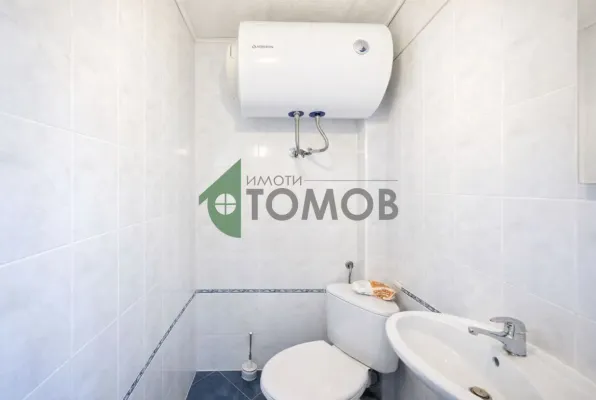 Spacious 3-Bedroom Fully Furnished Apartment in Stara Zagora Center - Image 1
