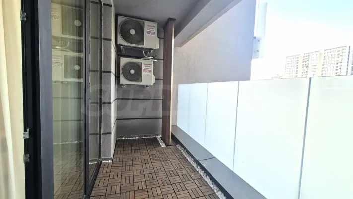 Modern Apartment in Serдика Area with Parking Space - Image 2