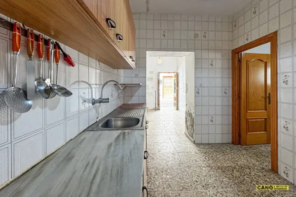Spacious 3-Bedroom House with Land in Huércal de Almería Spain - Image 2