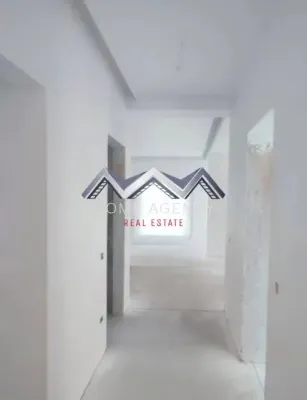Spacious Family Home in Otopeni - Image 5