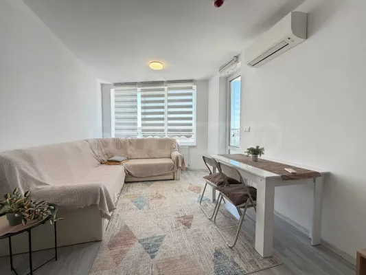 Stylish 1-Bedroom Apartment Near Galleria Resort - Image 2