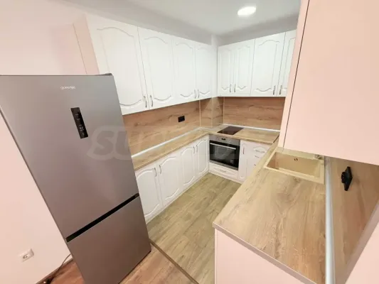 Spacious 2-Bedroom Apartment with Parking in Burgas - Image 4