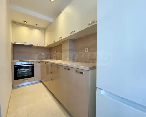 Spacious Fully Furnished Apartment in Plovdiv Center - Image 2