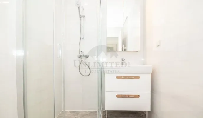 Spacious Fully Furnished One-Bedroom Apartment in Prime Dianabad Location - Image 2