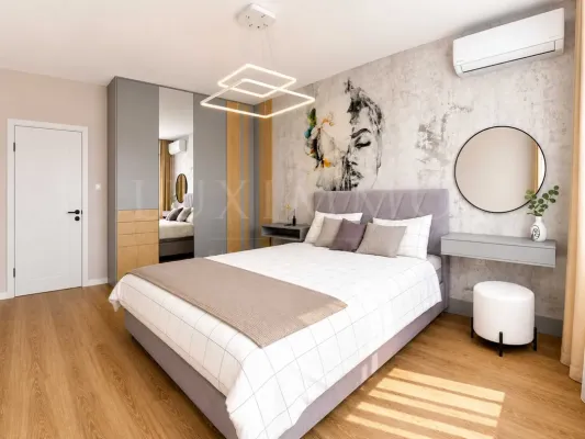 Stylish Two-Bedroom Apartment in Sadiyski District - Image 3