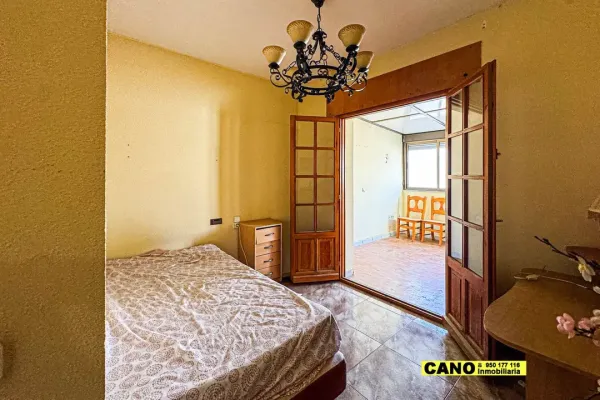 Spacious 4-Bedroom Dúplex Apartment in Prime Aguadulce Location - Image 1
